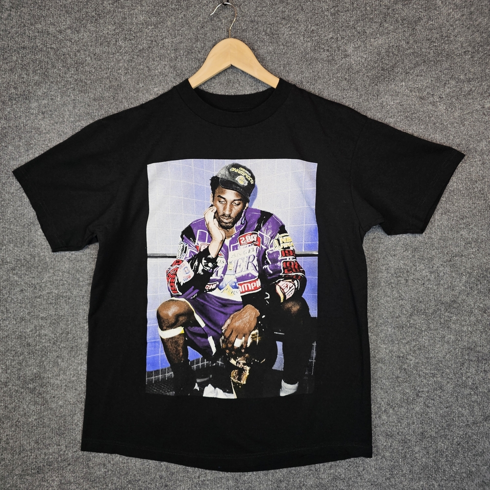 Kobe Bryant Shirt / Black Mamba NBA Championship Trophy